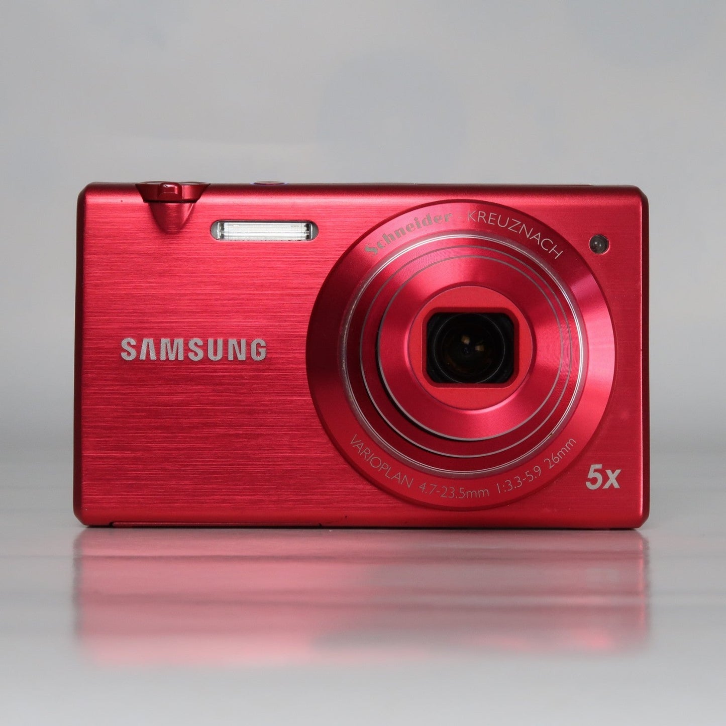Samung MV Series MV800 16.1MP Digital Camera Red, Case - Excellent