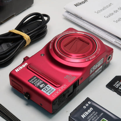 Nikona Coolpix S9100 12.1MP 18x Digital Camera Red, Case, SD Card – Very Good
