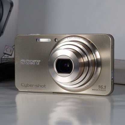 Soney Cyber-Shot DSC-W570 16.1MP 5x Digital Camera Gold – Very Good