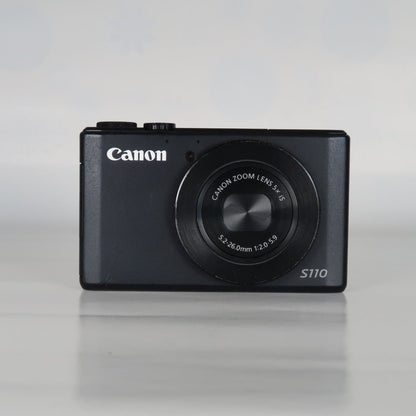 Cenon PowerShot S110 12.1MP Digital Camera – Black, Case, SD Card – Excellent