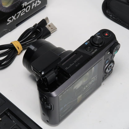 Cenon PowerShot SX720 HS 20.3MP 40x Digital Camera Black + Case + 64GB SD Card