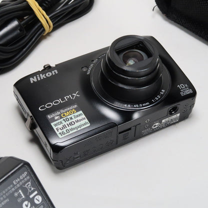 Nikona Coolpix S6300 16MP Compact Digital Camera – 10x Zoom, Case, SD Card